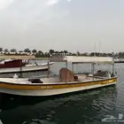 قارب للبيع