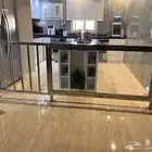 فاصل مطبخ ستانلس ستيل مع زجاج فخم   تصميم راق  وجودة عالية