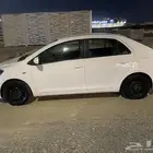 ياريس 2011 للبيع