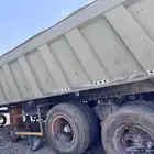 صندوق قلاب للإيجار