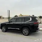 للبيع لاندكروزر VXR وارد وليد (مالك أول) 2023