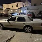 للبيع فورد فكتوريا 2011 نظيف