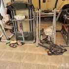 فرن او موقد غاز وكرسي افرنجي وادوات رياضيه