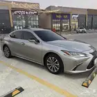 للبيع لكزس ES 350 بريمي تيتانيوم 2024