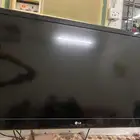 شاشة مع حامل