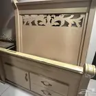 سرير للبيع
