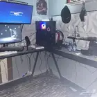 طاولة جيمينج لها تقريبا سنة