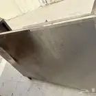 طاولة ستانلس ستيل