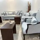 كنب مع الطاولات للبيع