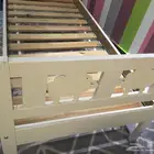 سرير اطفال