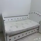سرير تفصيل مع فرشه