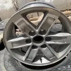للبيع جنط جمس فيه شعط خفيف اصلي وكاله