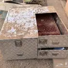 طبق هايلوكس غمارتين من 2016 وفوق   يحتاج صيانة للدروج