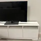 طاوله تلفزيون سرير نفر للبيع