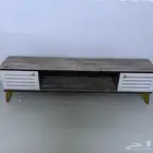 طاولة تلفزيون