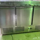 ثلاجة للبيع