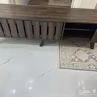 طاولة تلفزيون جديده لم تستخدم