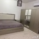 غرفه نوم معا مطبخ كامل ب اجهزته