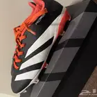 أحذيه رياضية