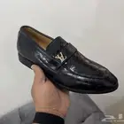 جزمه ماركه لوست فيتون رجاليه