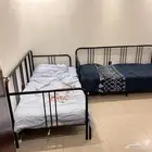 كنب وشاشةومجالس وثلاجةوغسالة مواعين وغسالة ملابس وغرفة نوم