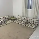 جلسة ارضية شعبية