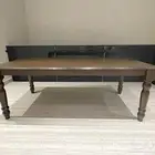 طاولة طعام ماليزي