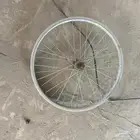 للبيع جنط قدام