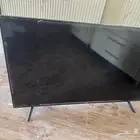 تلفزون سمارت سكاي وورث 55بوصه كل شي سليم فيه مسيومه ب 600
