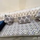 مجلس خشب عرضه 4 وطوله تقريبا  5 50 شبه جديد و نظيف جدا