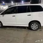 سيارة انوفا للبيع