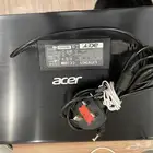 لابتوب acer استعمال نظيف مع الشاحن وشغال مافيه اي مشكلة