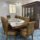 للبيع طاولة طعام المطلق