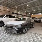 كامري E استاندر 2025 اسود اصفار
