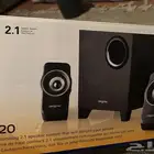 سماعات جديدة وقويه