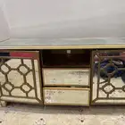 طاولة تلفزيون او بوفيه