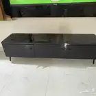 للبيع مكتبه شاشه تلفزيون