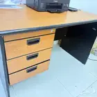 مكتب خشب نظيف للبيع