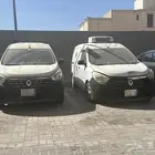 للبيع 2 رينو دوكر وحده ثلاجه وحده بدون