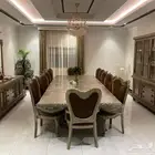 طاولة طعام فاخره مستخدمه - 20 كرسي