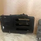 ومساعدات وشمعه وحاجز صندوق