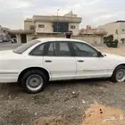 للبيع كراون فكتوريا 1997 مع اللوحة