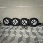للبيع جنوط وكفرات مقاس 16