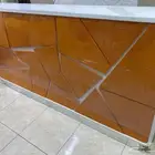 مكتب استقبال مع دواليب متحركه