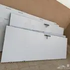 أبواب للبيع العدد 6استعمال خفيف سعر الجملة يختلف عن السعر ا