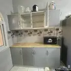 للبيع مطبخ صغير نظيف