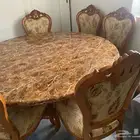 طاول رخام ثلاث كراسي فقط على السوم