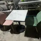 معدات مطعم وكفي شبه جديدة