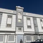 شقة للإيجار بمدخل مستقل بجانب مستشفى عسير