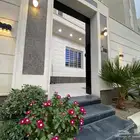 للبيع دور ارضي 6 غرف قريب من نادي ضمك وطريق ال 100